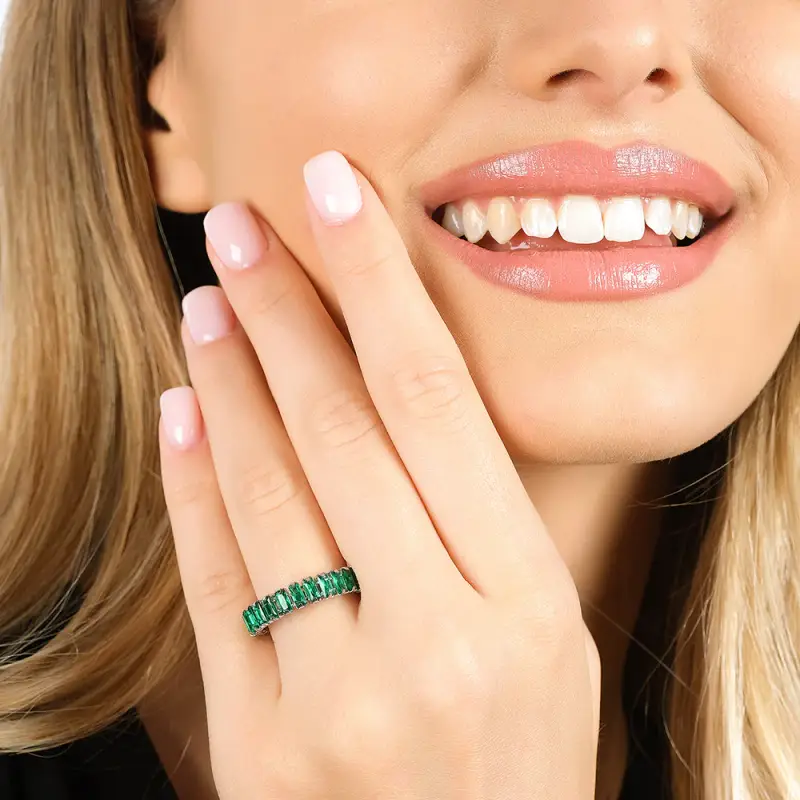 ANELLO DONNA IN ACCIAIO REGOLABILE CON CRISTALLI VERDI miniatura 2