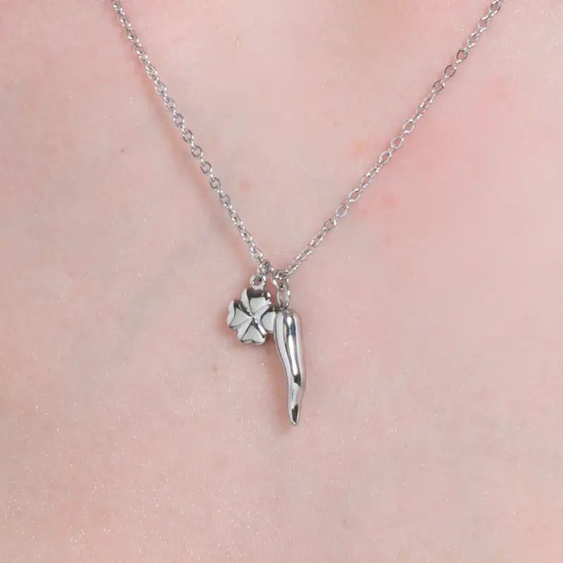 COLLANA DONNA IN ACCIAIO CON CORNO E QUADRIFOGLIO miniatura 2