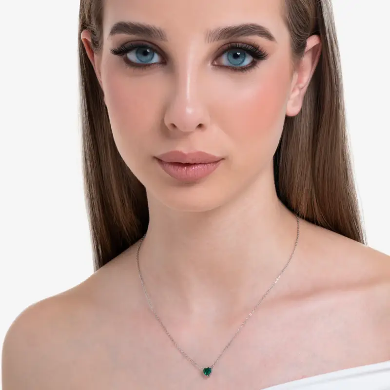COLLANA DONNA IN ACCIAIO CON CUORE CRISTALLO VERDE miniatura 3