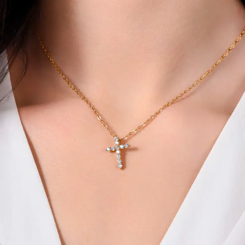 COLLANA DONNA IN ACCIAIO IP GOLD CROCE ZIRCONI BIANCHI miniatura 2