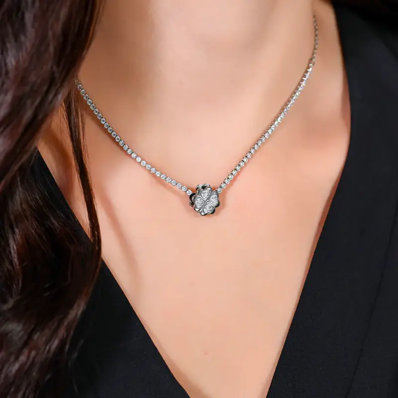 COLLANA TENNIS DONNA IN ACCIAIO QUADRIFOGLIO GIREVOLE miniatura 3