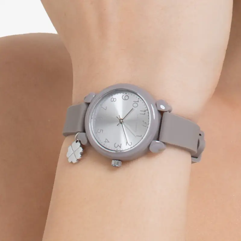 OROLOGIO DONNA GRIGIO CON CHARM QUADRIFOGLIO miniatura 2