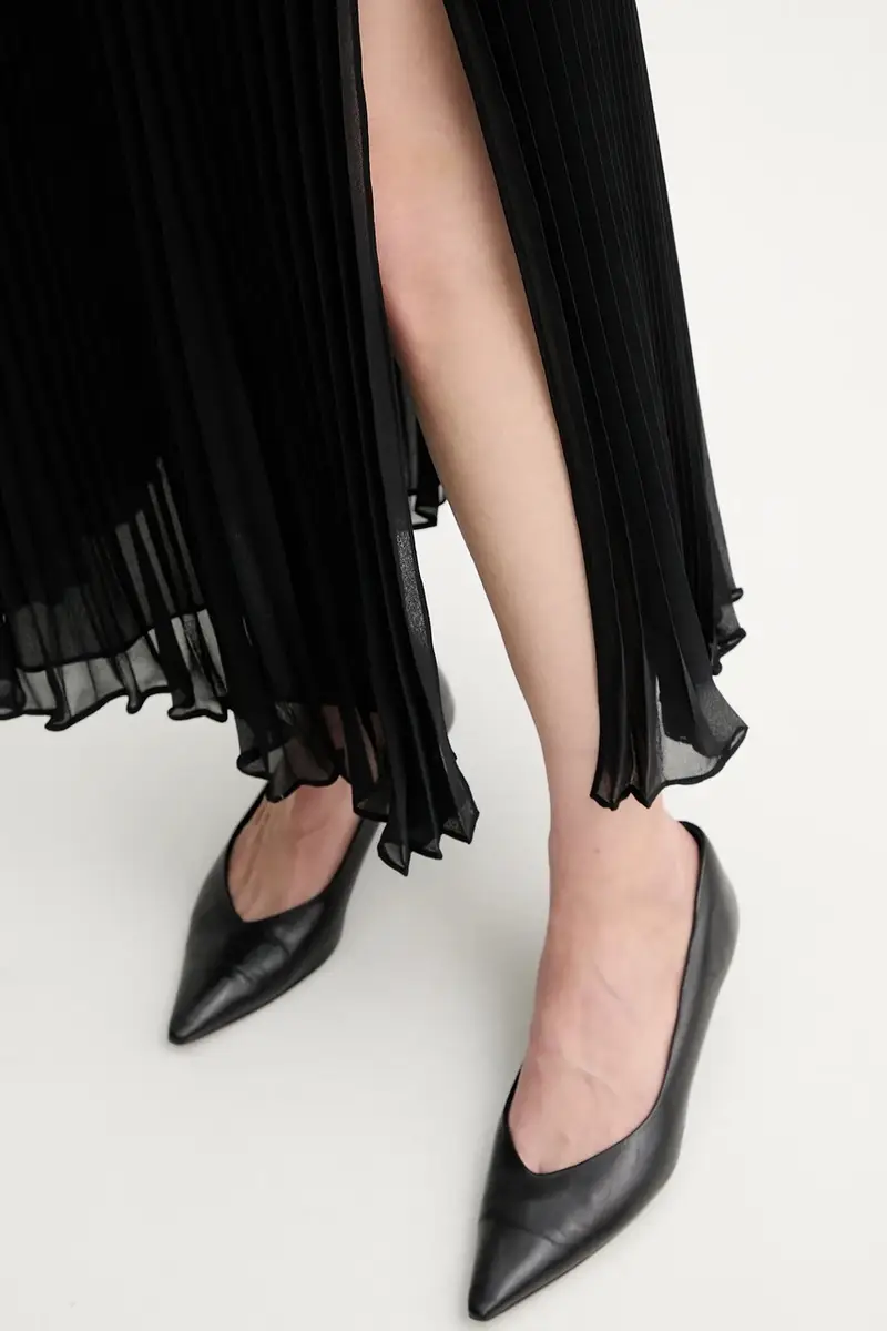 gonna colore nero 542345 miniatura 4