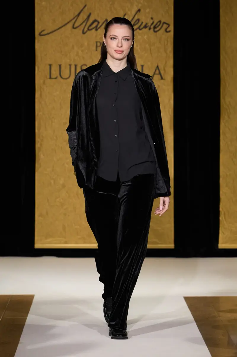 PANTALONI PUL-ON AMPI IN VELLUTO STRETCH Donna miniatura 2