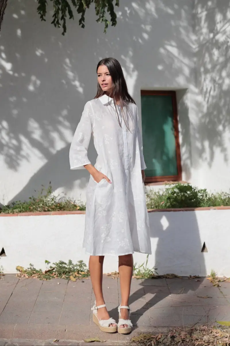 ABITO IN TESSUTO VEGETALE SOSTENIBILE | Colore Bianco |