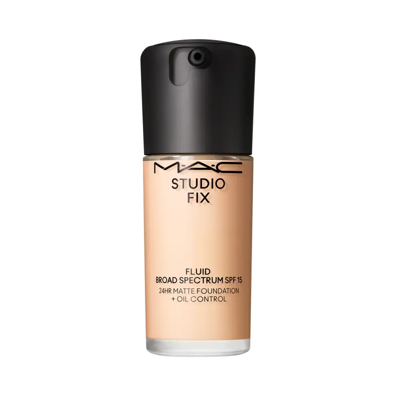 Fondotinta Studio Fix Fluid SPF15 NW15 - Fondotinta
