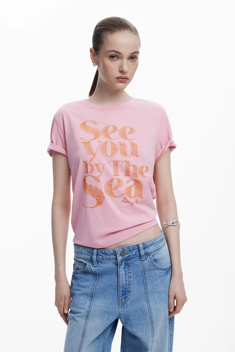 Maglietta rosa con messaggio