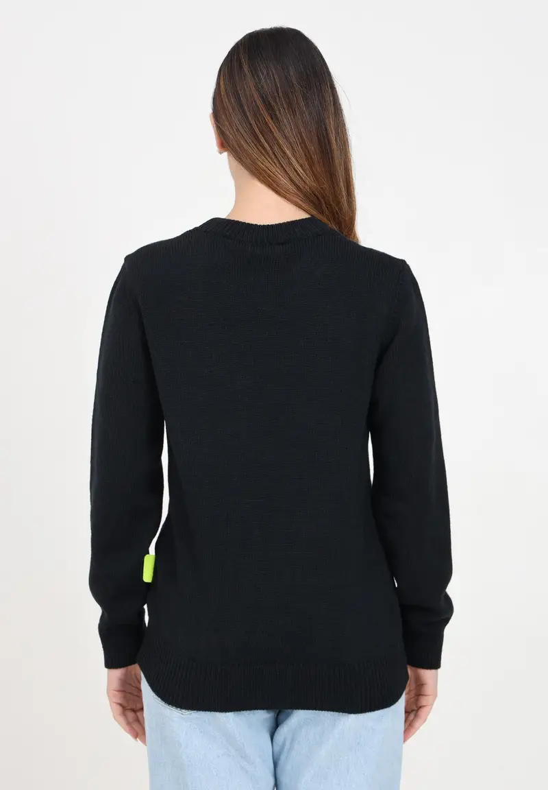 Maglioncino girocollo nero per donna e bambina rifinito da patch logo miniatura 2