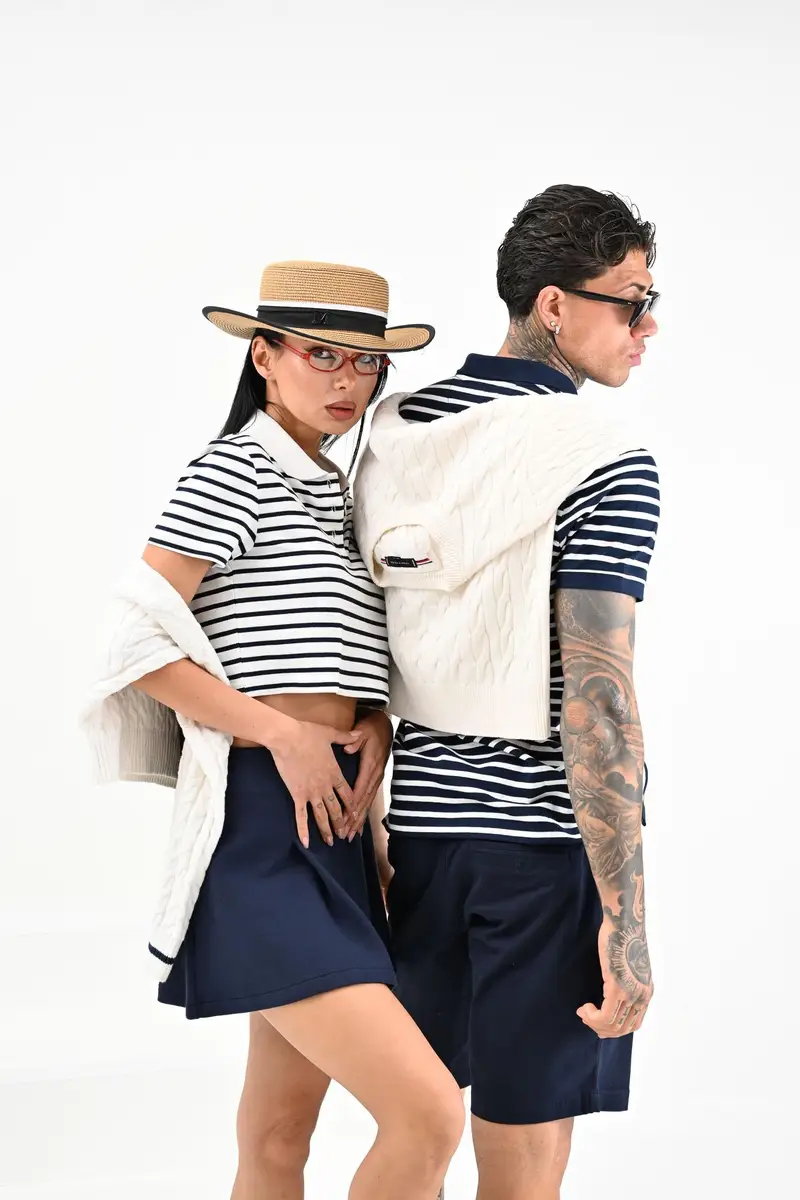 Maglioncino girocollo panna da uomo con ricamo bandierina miniatura 3