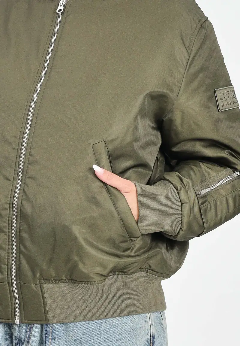 MAISON MARGIELA Bomber verde per donna, ragazzi e bambini con Patch Numeric miniatura 2