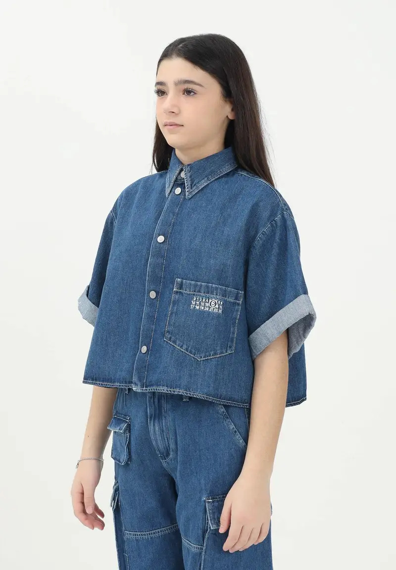 MAISON MARGIELA Camicia in denim azzurro per donna, ragazze e bambine con maniche corte e risvolto miniatura 3