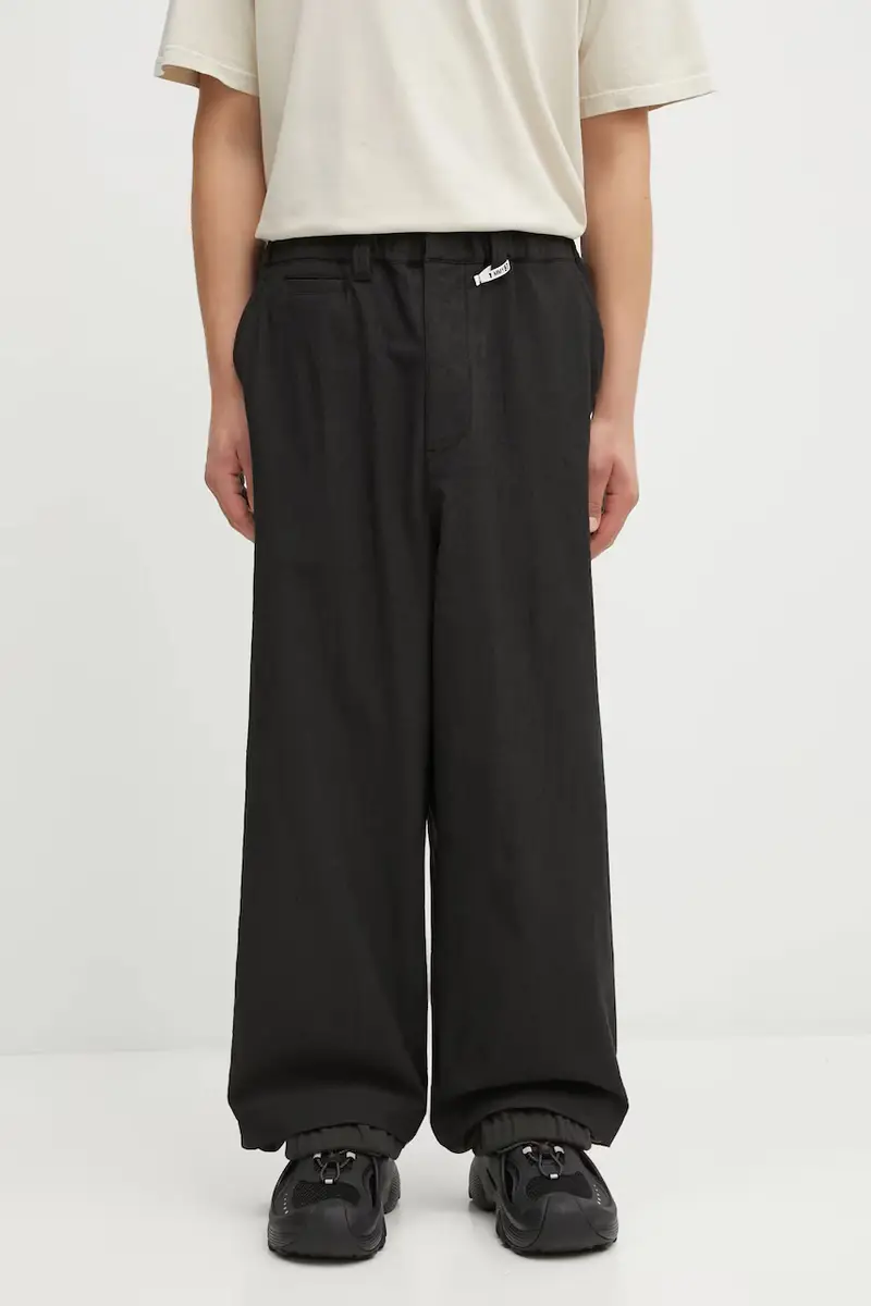 pantaloni in lana SLEEVE LAYERED uomo colore nero J15PT132