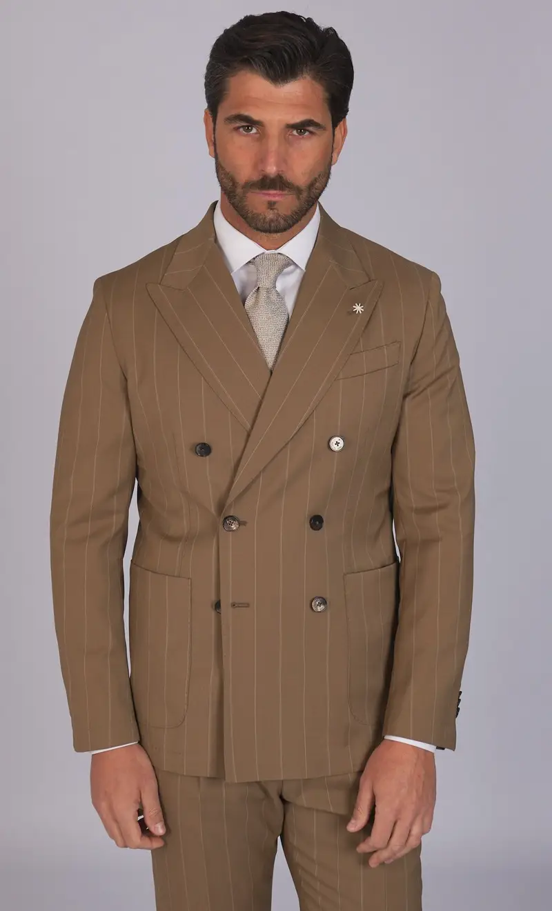 Abito doppiopetto manuel ritz gessato, colore beige