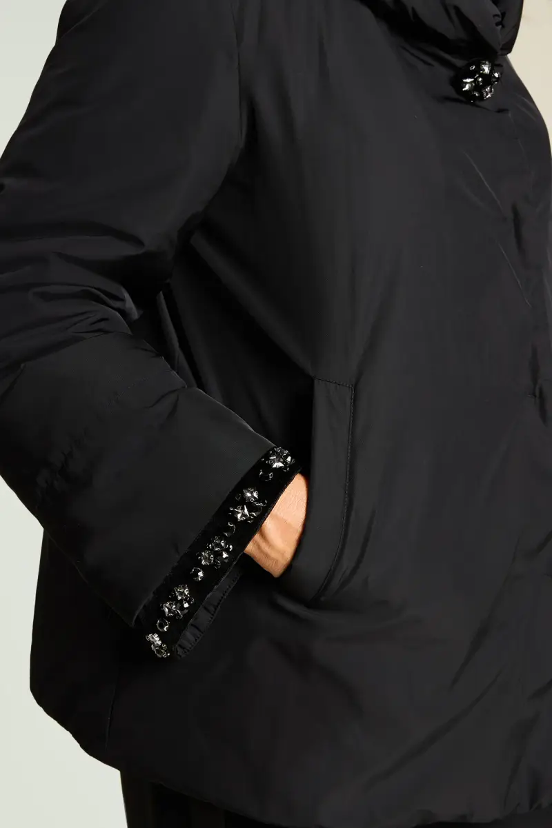 PIUMINO RICAMATO A MANO Donna miniatura 3