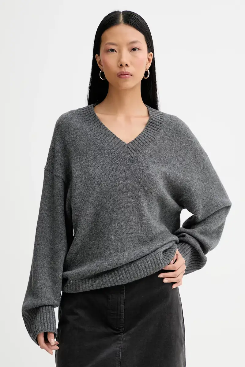 maglione con lana colore grigio 510609060235