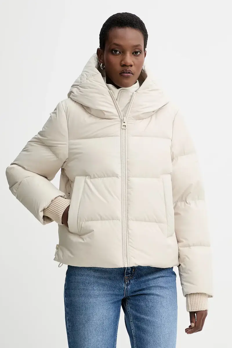 piumino colore beige 509103970141