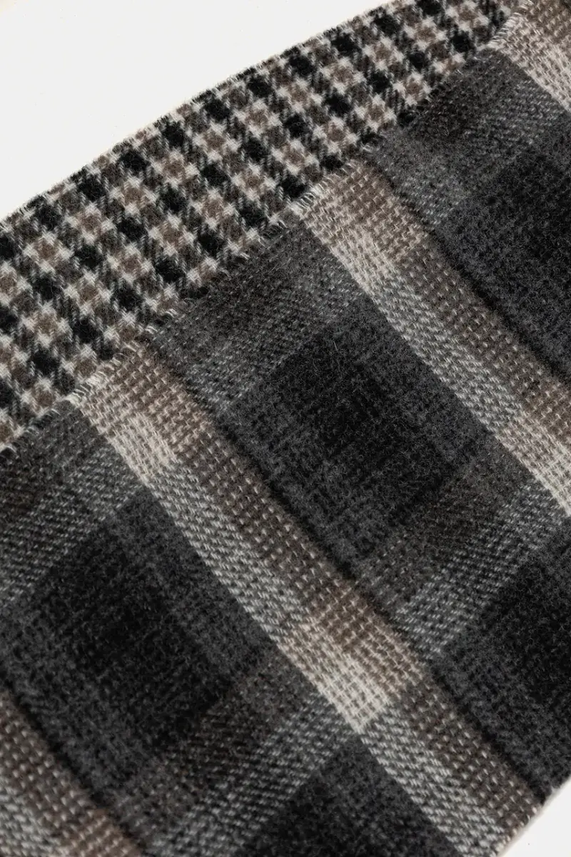 sciarpa in lana uomo colore grigio 530811002038 miniatura 3