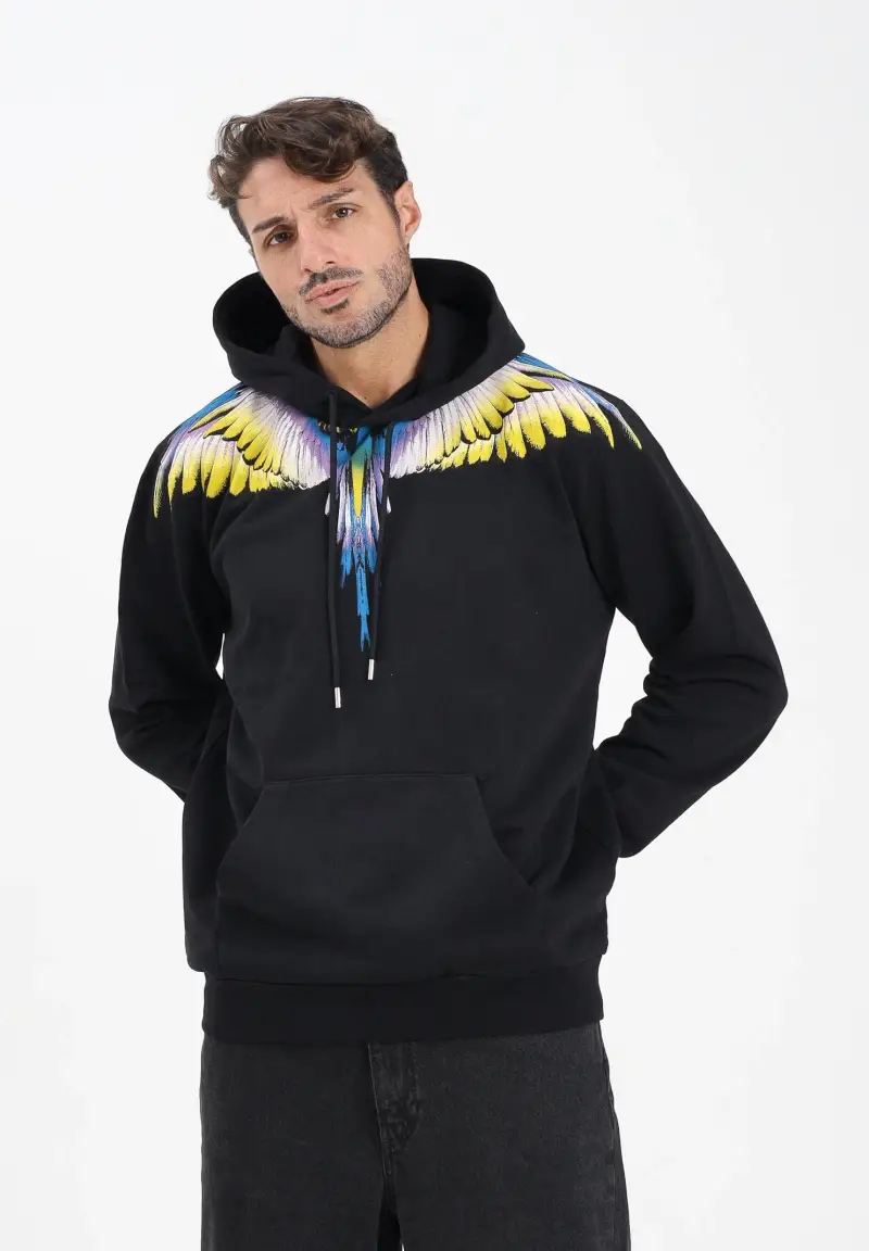 Felpa con cappuccio nera da uomo caratterizzata da stampa ali miniatura 2