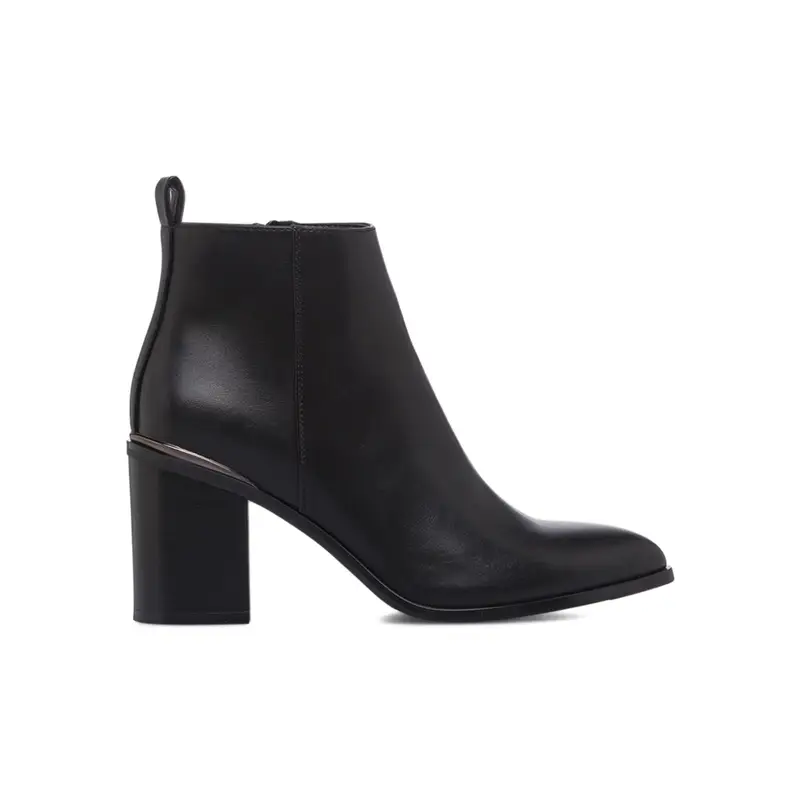 Stivaletti neri eleganti da donna con tacco alto largo