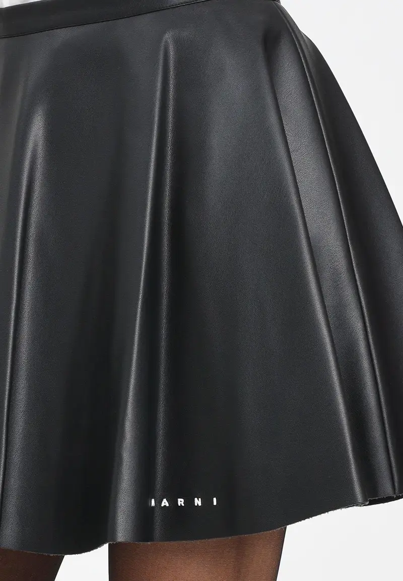 MARNI Gonna corta nera per donna e ragazze in tessuto spalmato miniatura 2