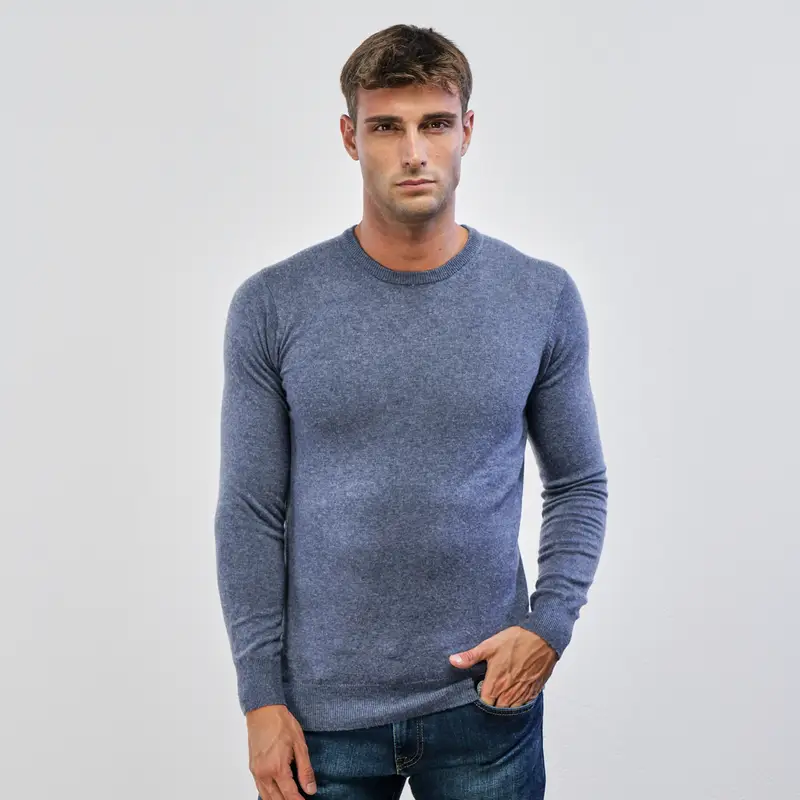 Maglioncino azzurro effetto melange con scollo tondo