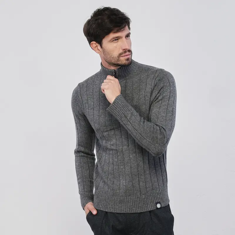Maglione lavorato grigio da uomo con zip