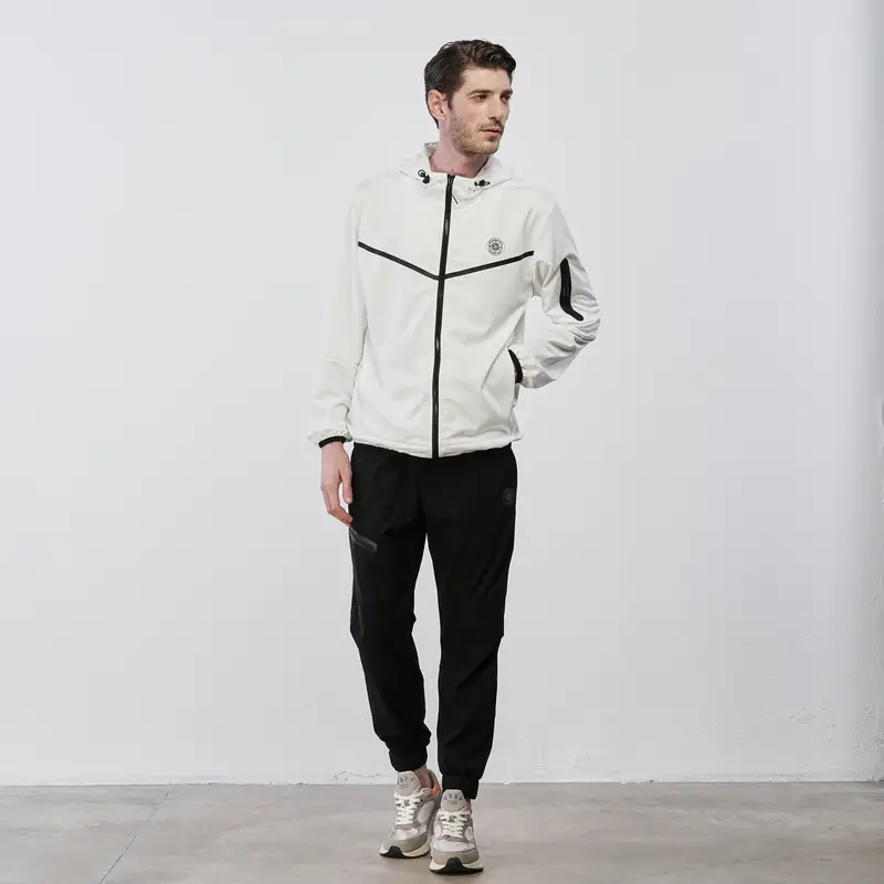 Pantaloni sportivi neri da uomo in tessuto tecnico