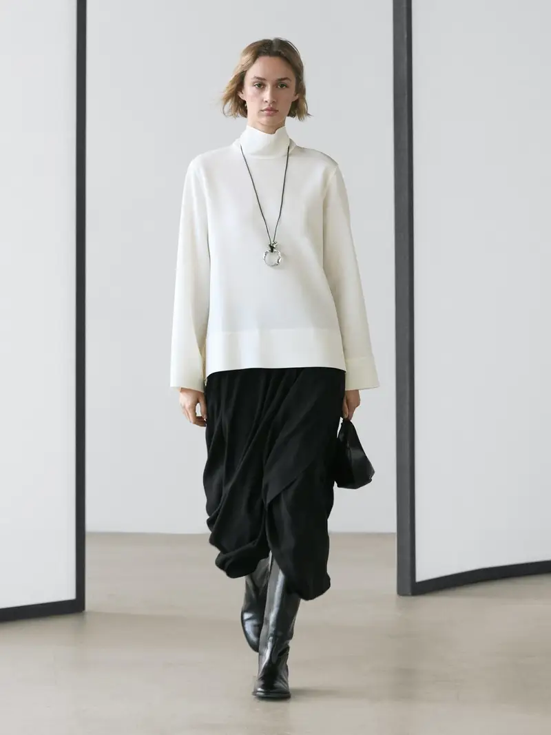 Camicetta Con Collo Alto E Orlo - Bianco - - Massimo Dutti - Femminile