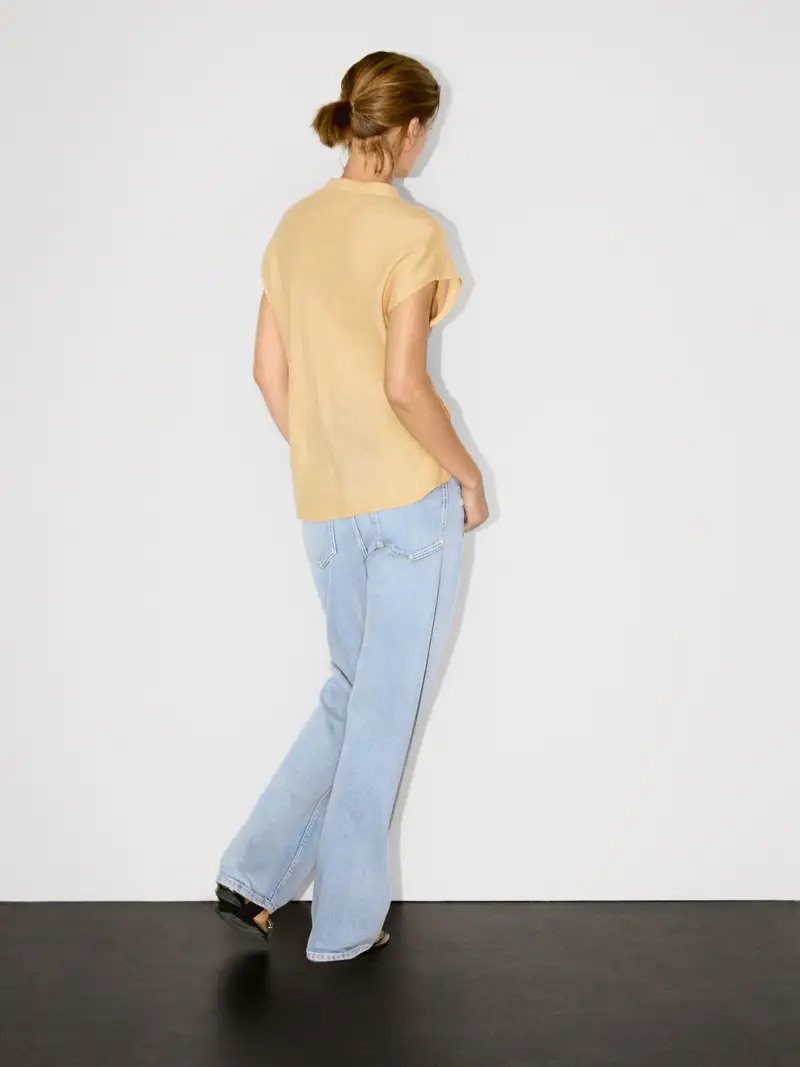 Camicetta Morbida Con Collo Aperto 100% Lino - Pietra - - Massimo Dutti - Femminile