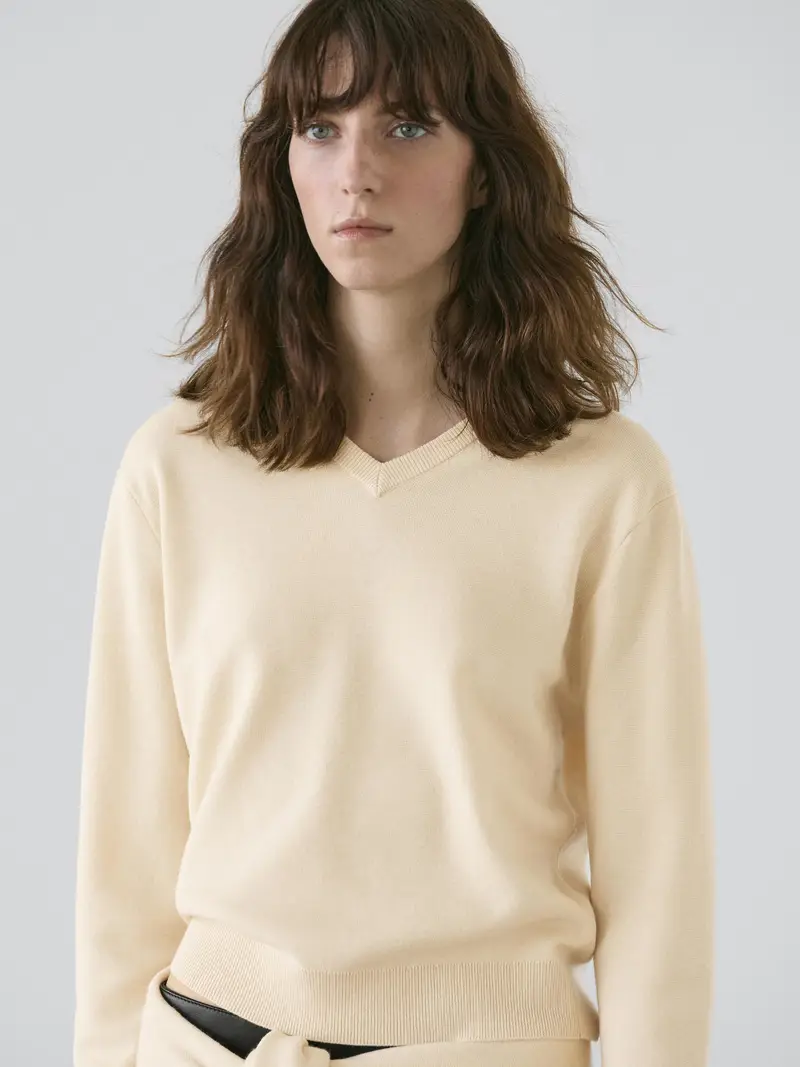 Maglia Con Scollo A V - Vaniglia - - Massimo Dutti - Femminile