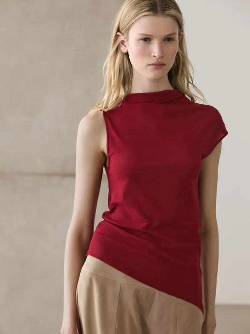 Top Con Dettaglio Asimmetrico 100% Cotone - Rosso Oscuro - - Massimo Dutti - Femminile