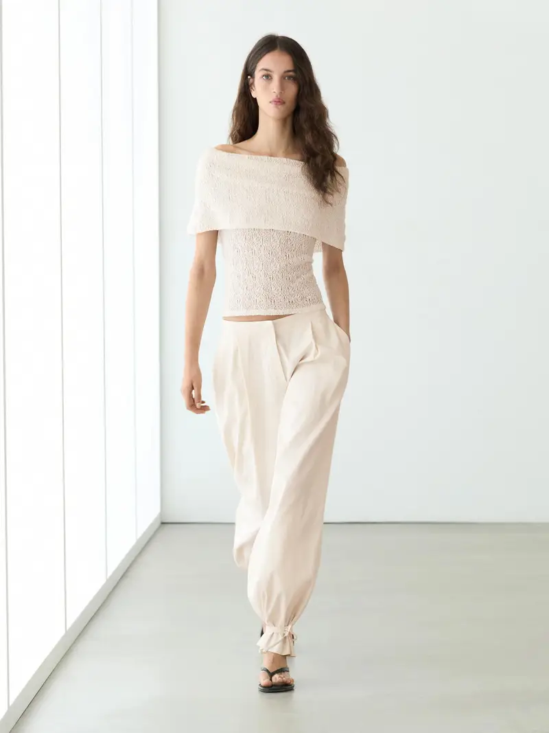 Top Strutturato Con Spalle Scoperte - Ecru - - Massimo Dutti - Femminile