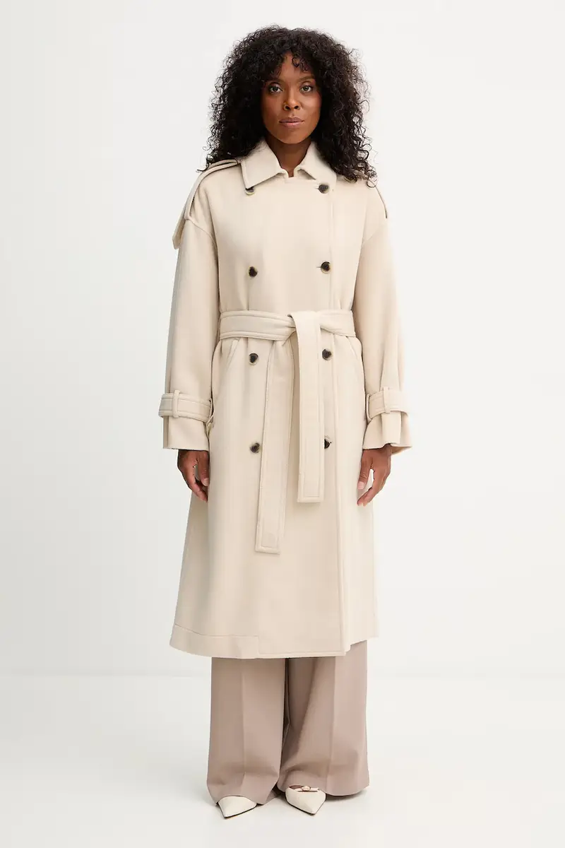 . cappotto in lana colore beige 2526016013200