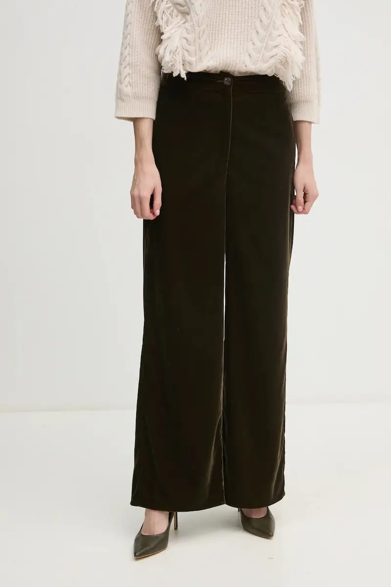 . pantaloni in velluto colore verde 2426136104200