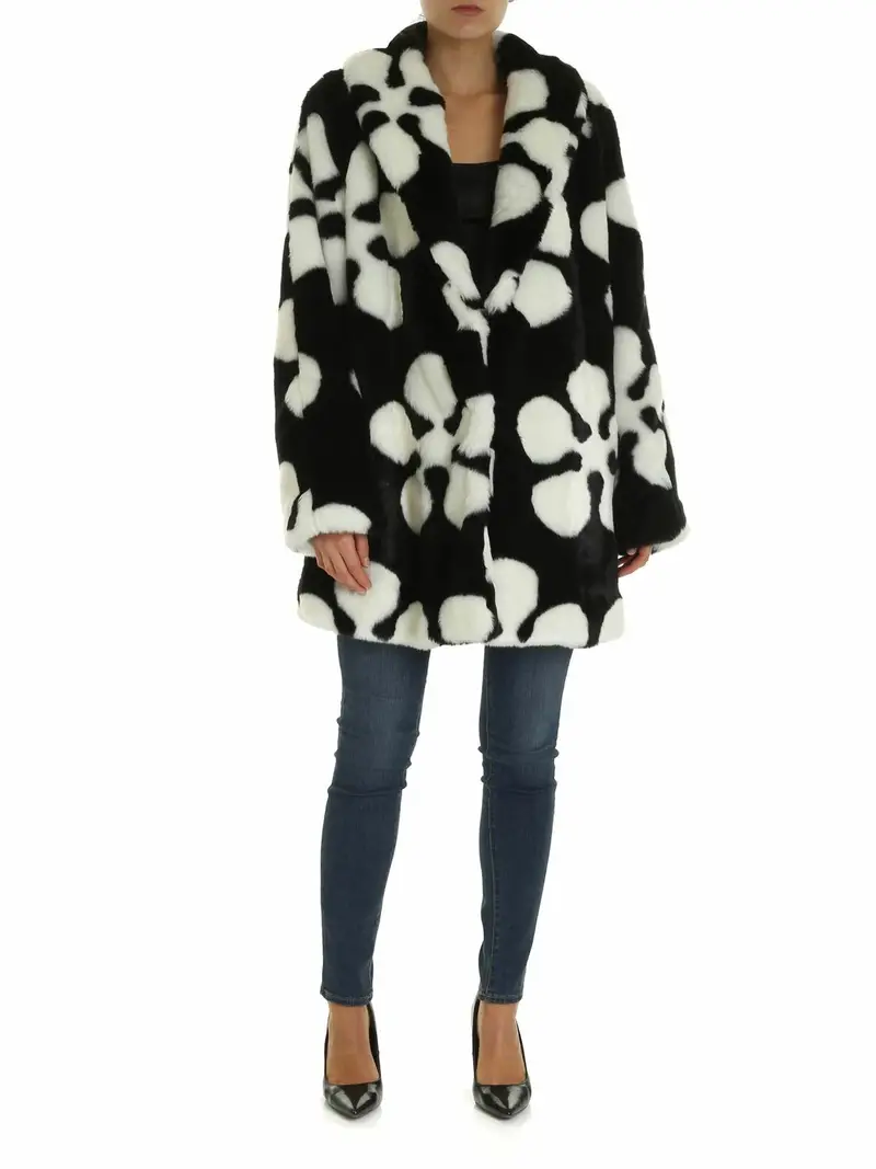 Eco-pelliccia nera con stampa bianca Nero