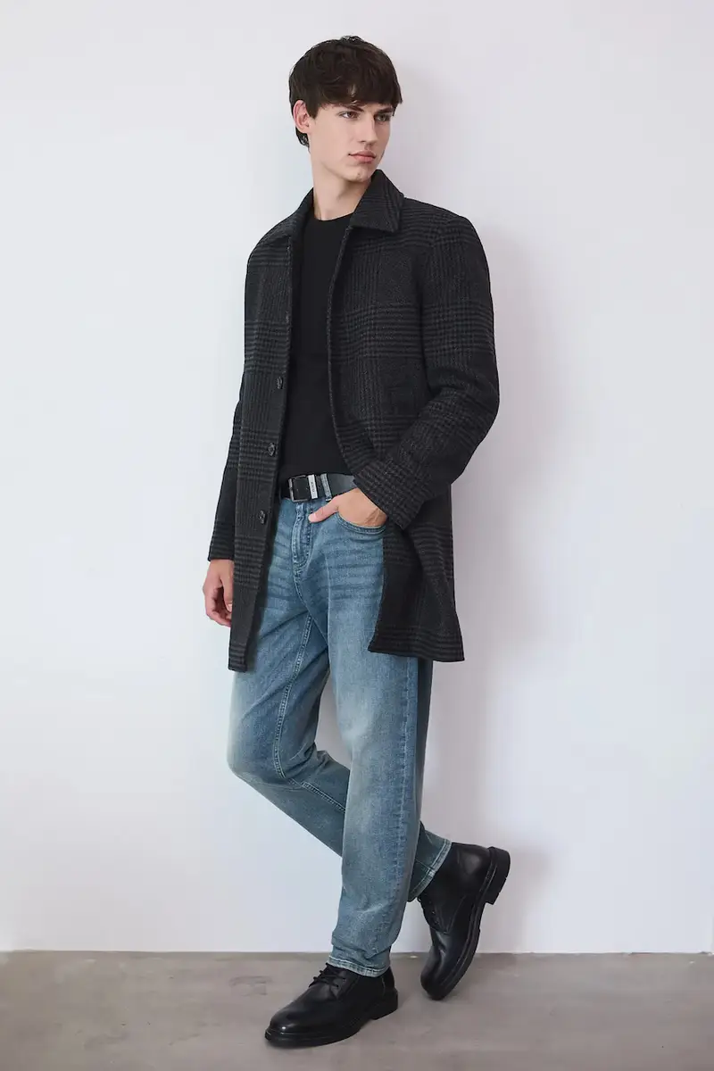 cappotto uomo colore grigio