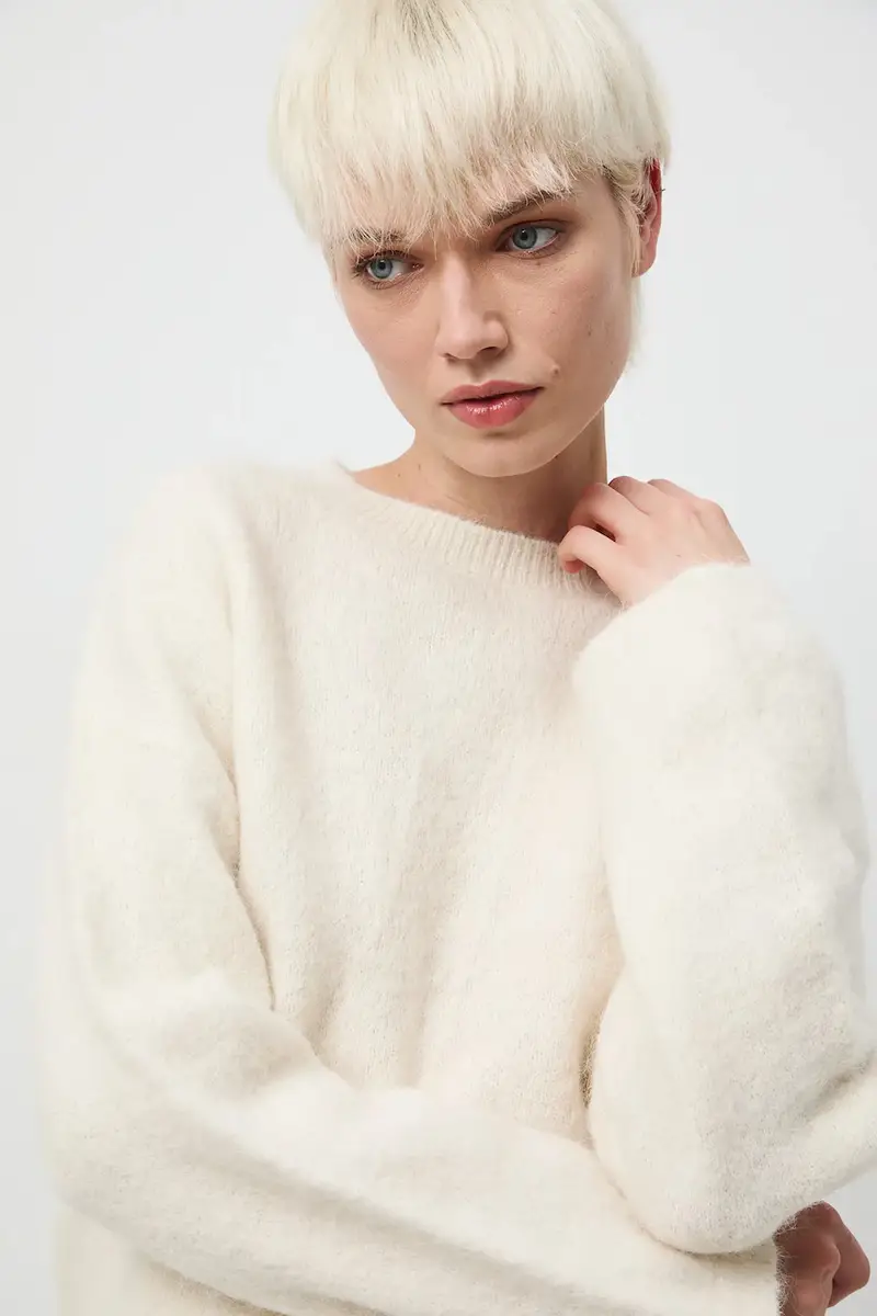 maglione con lana di alpaca Beige miniatura 4