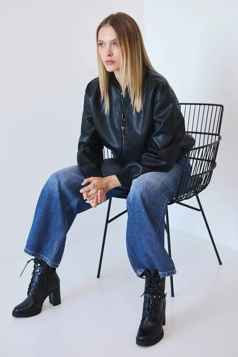 stivaletti alla caviglia donna colore nero