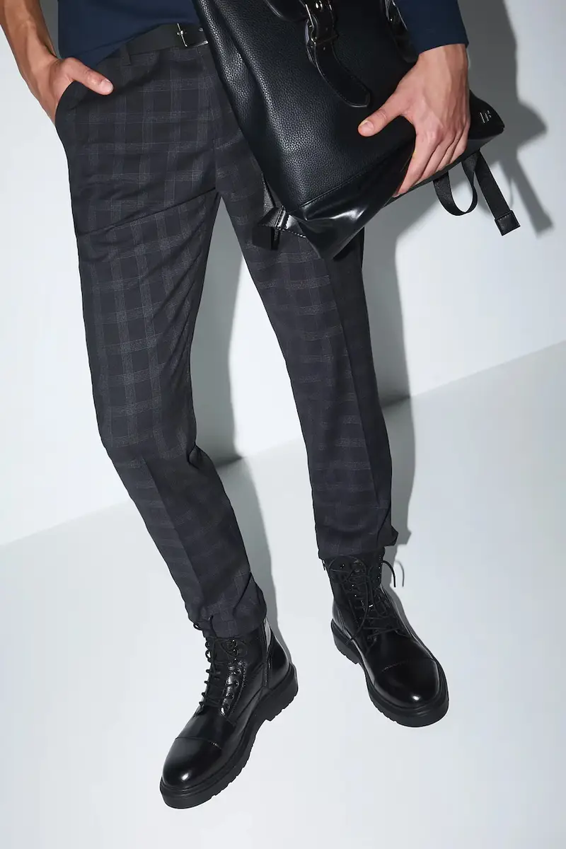 stivali uomo colore nero