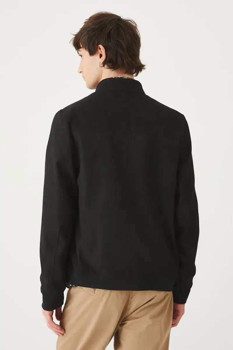 uomo colore nero miniatura 3