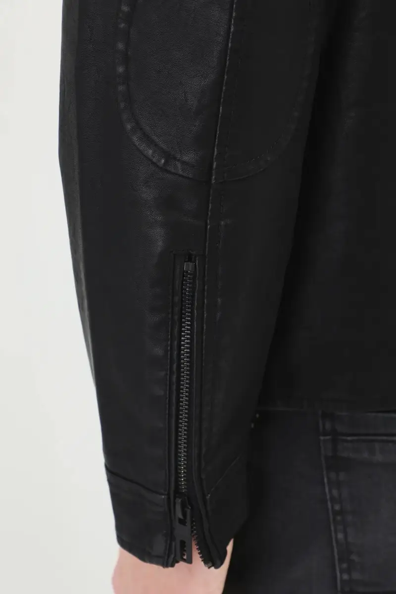 uomo colore nero miniatura 5