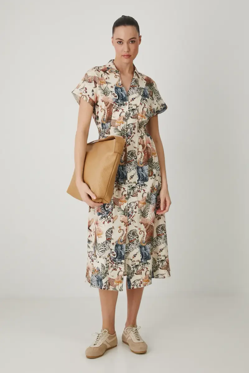 vestito con aggiunta di lino colore beige