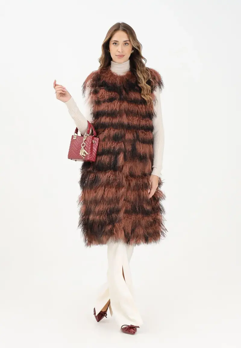 Vera pelliccia lunga da donna con effetto a righe sfumate nei toni del marrone e del nero miniatura 2