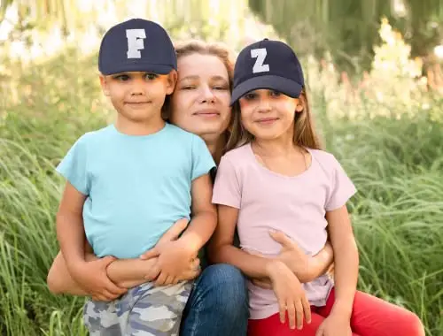 MFAZ Morefaz Ltd Ragazzo Bambino Cappello da Baseball di Stile Junior A-Z Lettera Ragazze Bambino Bambini Nave miniatura 3