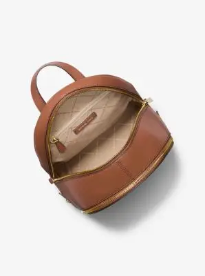 MK Zaino Rhea medio in pelle martellata - Marrone - Michael Kors miniatura 2