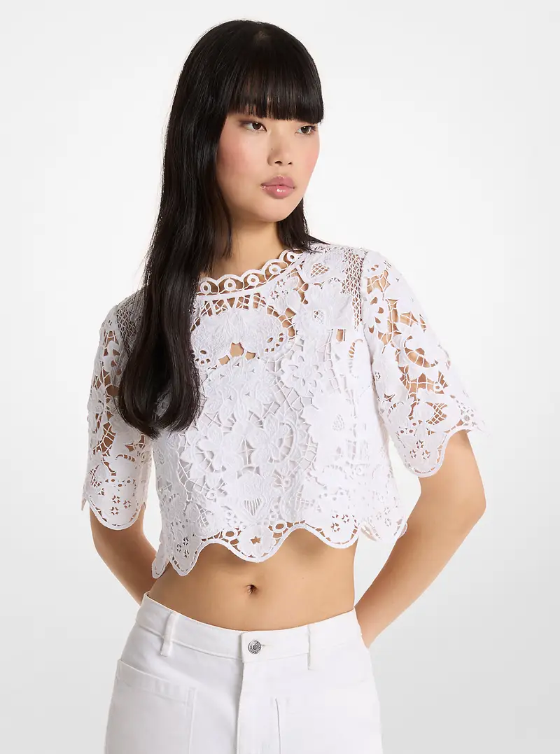 MK Blusa cropped in pizzo cordonato floreale - Bianco - Michael Kors