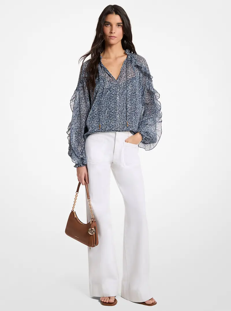 MK Blusa in georgette con motivo floreale metallizzato e volant - Blu - Michael Kors