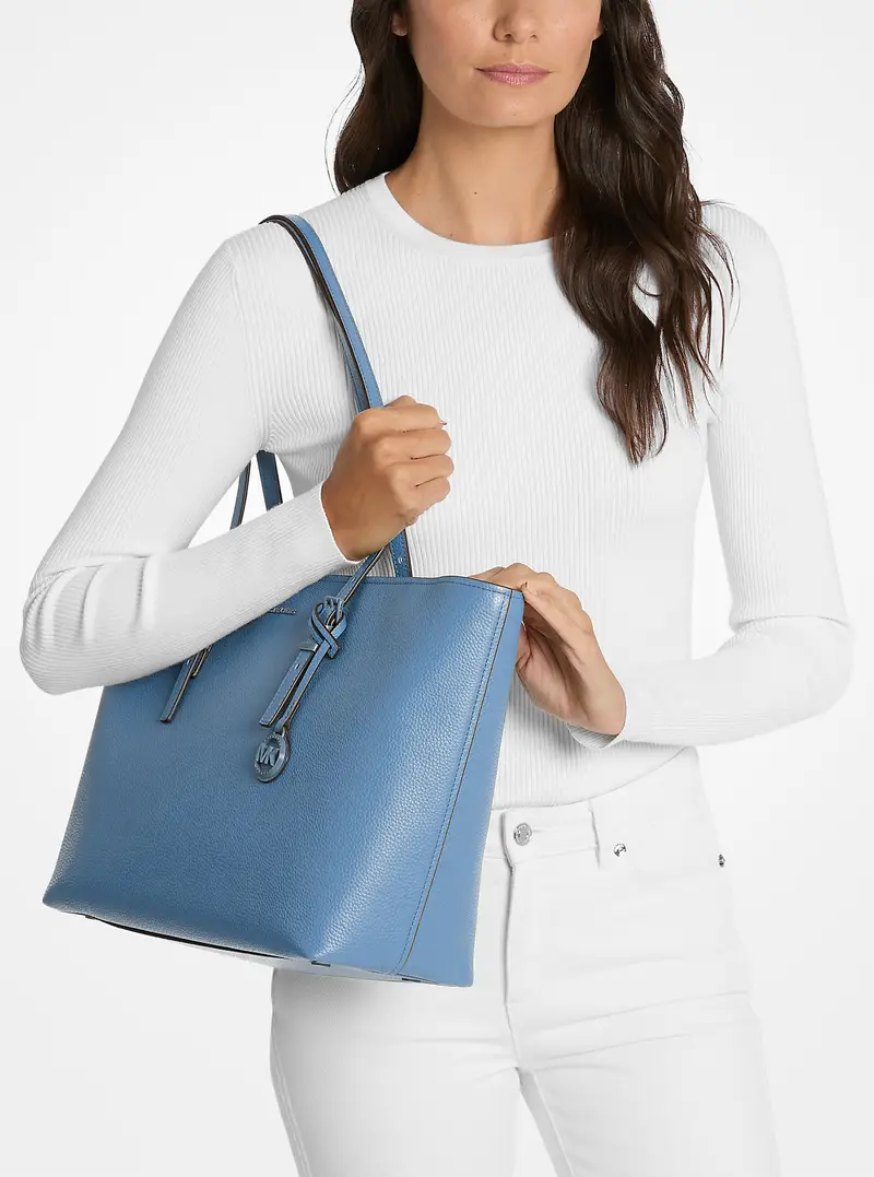 MK Borsa tote Quinn grande in pelle martellata - Blu - Michael Kors miniatura 3