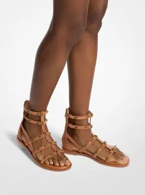 MK Sandalo Noa modello gladiatore in pelle scamosciata con borchie - Marrone - Michael Kors miniatura 2