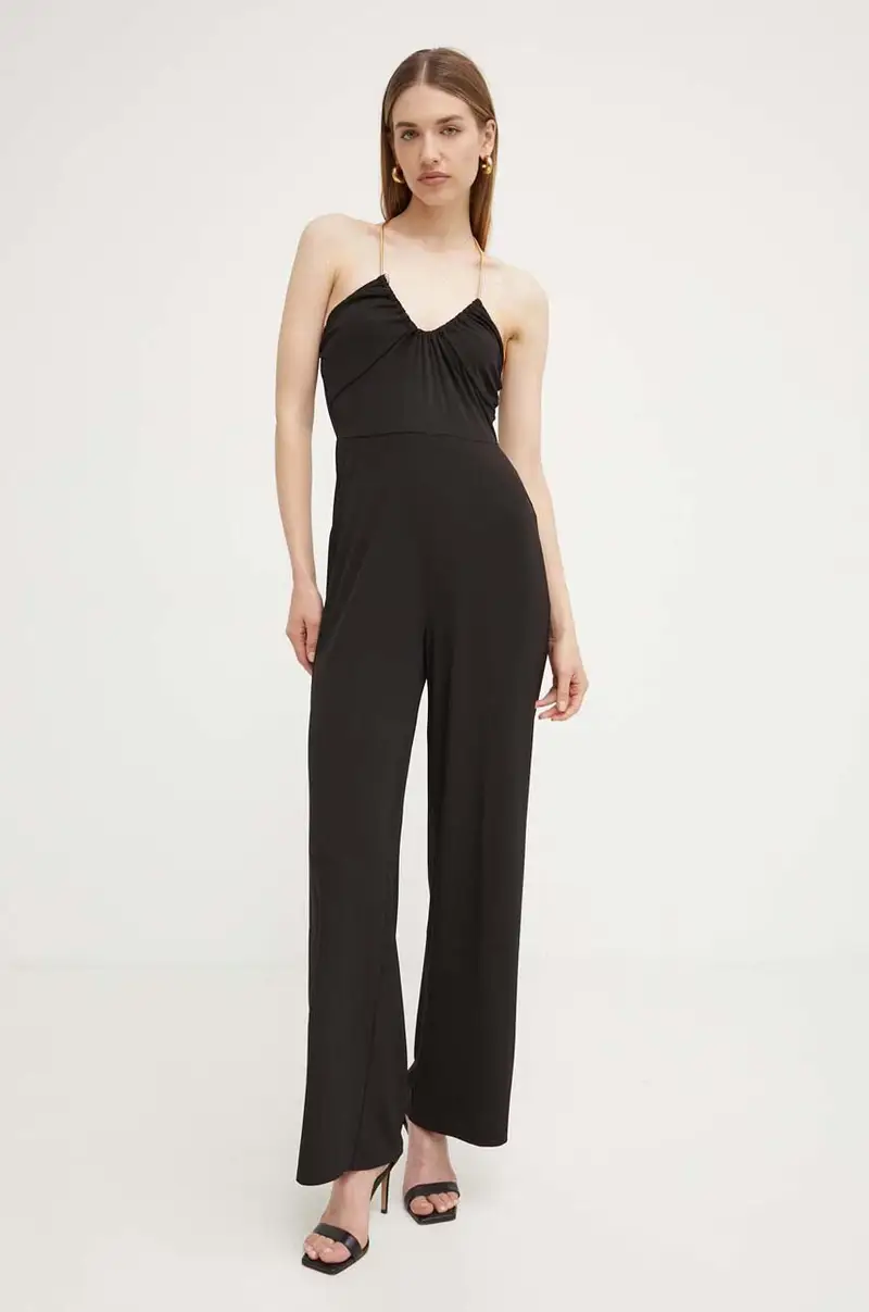 tuta elegante colore nero